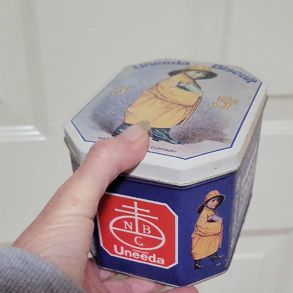 Uneeda Biscuit Tin with Vintage Design